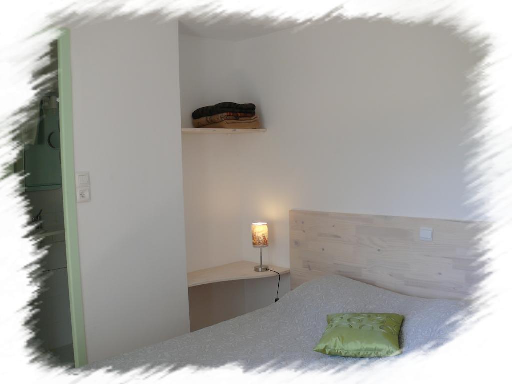 Auberge De La Couronne Lablachère Kamer foto