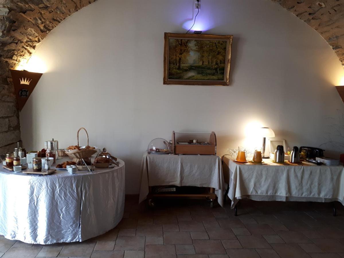 Auberge De La Couronne Lablachère Buitenkant foto